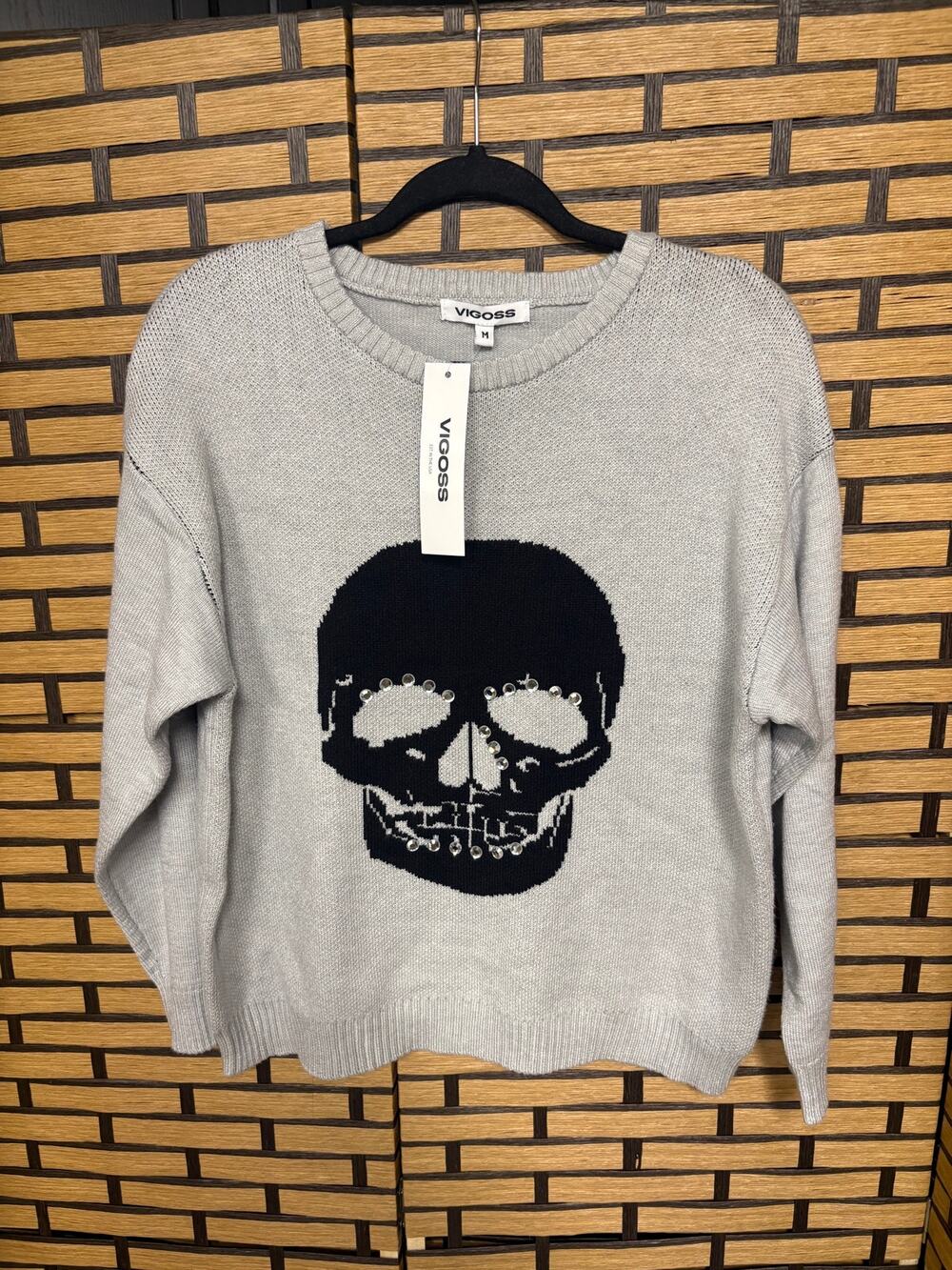 Vigoss gray blingy Skeleton sweater size medium
